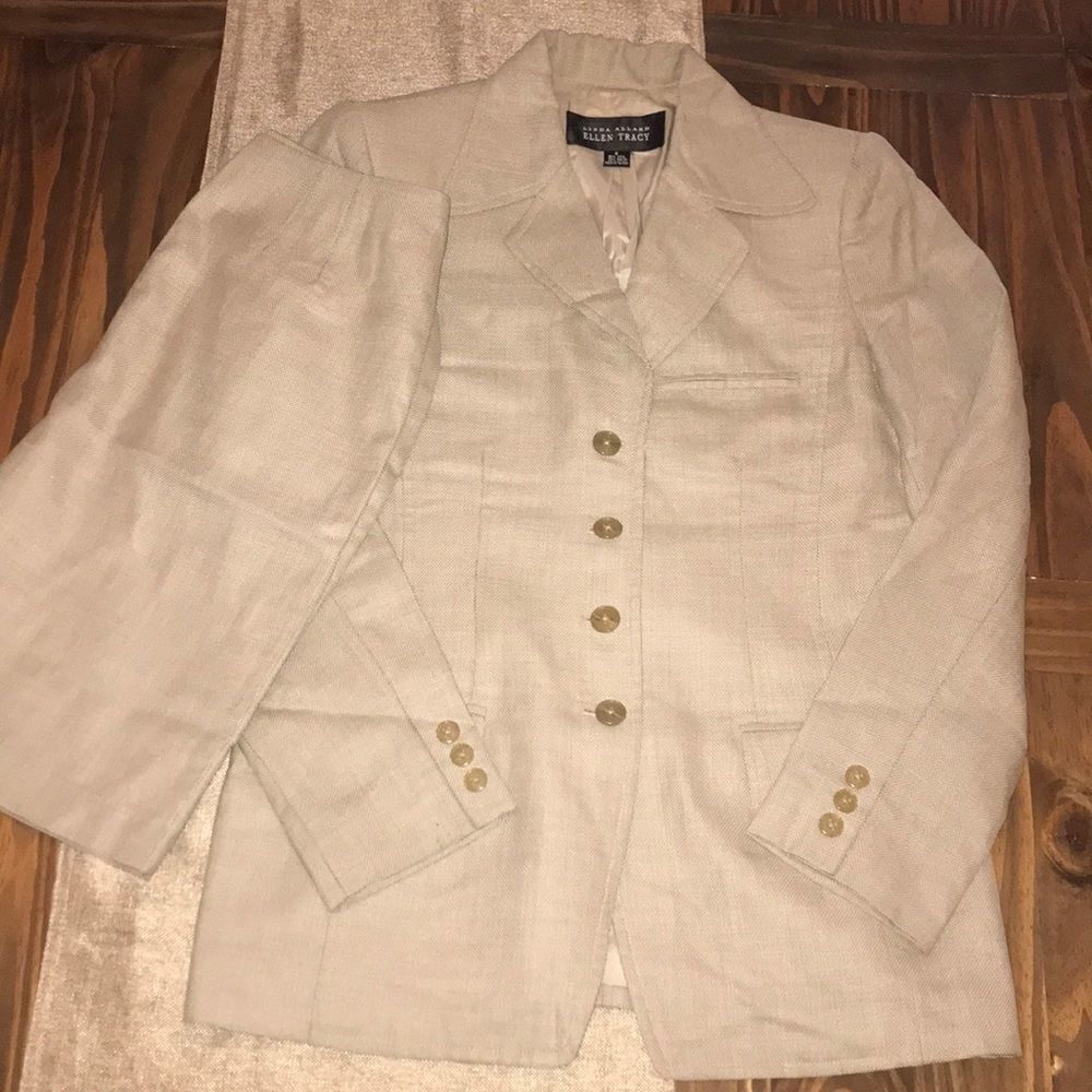 Ellen Tracy Wool Skirt Suit Set - Picture 2 of 9